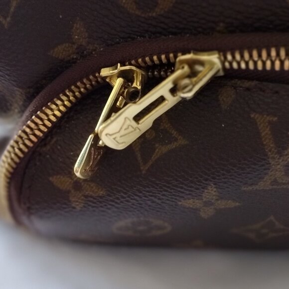 Louis Vuitton Evasion Monogram Sport Gym Bag Duffel Men Women - Picture 10 of 13